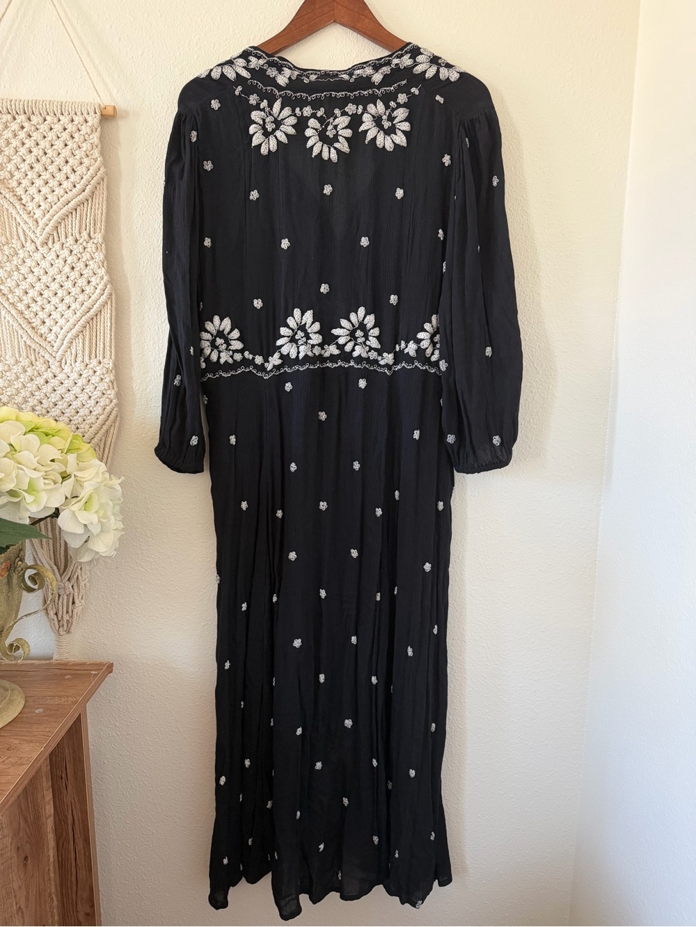 NWT Free People Fable Black Embroidered Midi Dress Boho Festival Size L - Picture 5 of 7